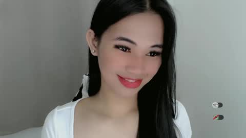Snapshot of juny_lanyy chatting on January 2, 10:33 pm Julia online show from January 2, 10:33 pm