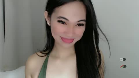 Snapshot of juny_lanyy chatting on February 4, 10:54 am Julia online show from February 4, 10:54 am