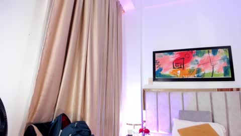 Jupiter Fox online show from January 22, 5:38 pm