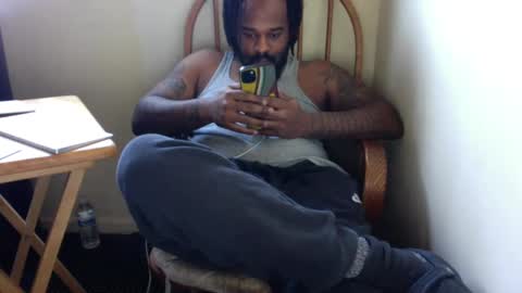 Snapshot of just2real chatting on January 27, 7:56 pm Real online show from January 27, 7:56 pm