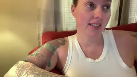 Flirty influncer online show from March 4, 9:10 pm