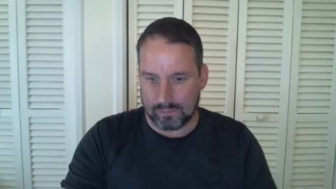 Snapshot of just_inside chatting on August 6, 1:24 pm just_inside online show from August 6, 1:24 pm