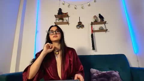  Isa y Luci  online show from November 9, 2:32 am