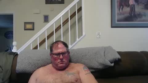 Snapshot of justaguyandnaked chatting on April 8, 9:48 pm justaguyandnaked online show from April 8, 9:48 pm