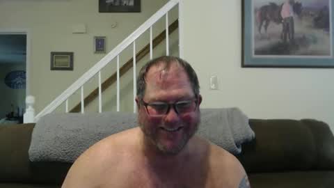 Snapshot of justaguyandnaked chatting on April 18, 6:12 pm justaguyandnaked online show from April 18, 6:12 pm