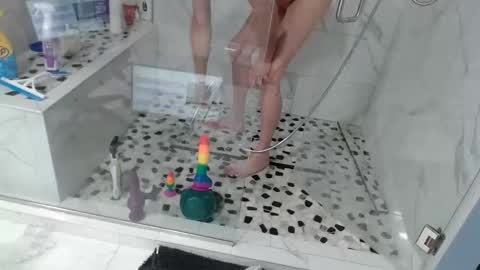 Tohiptwoquit online show from October 27, 2:48 am