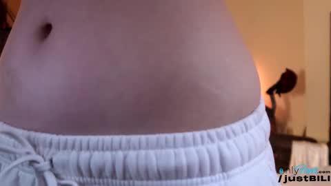 Snapshot of justbecauseiloveit chatting on October 15, 8:03 am Billie B William online show from October 15, 8:03 am