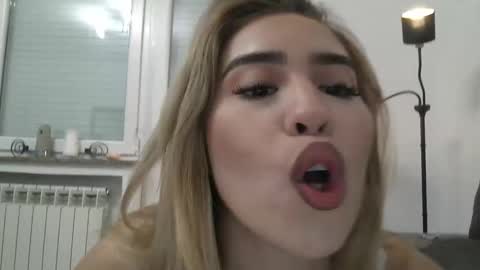 justbribri online show from March 15, 7:09 pm