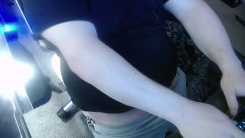 Snapshot of justchillinhey5776 chatting on October 17, 1:09 am Rick online show from October 17, 1:09 am