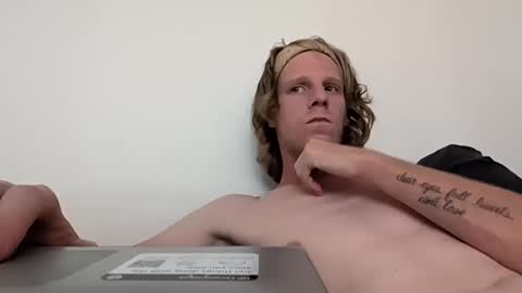 justhavingfun111 online show from October 16, 12:44 am