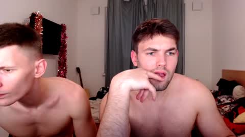 Snapshot of justin_badd chatting on December 15, 8:36 pm justin_badd online show from December 15, 8:36 pm