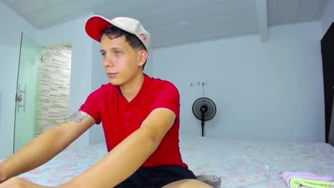 Snapshot of justin_biker chatting on September 22, 6:15 am justin_biker online show from September 22, 6:15 am