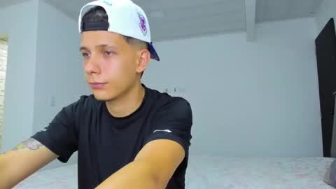 Snapshot of justin_biker chatting on October 4, 11:58 pm justin_biker online show from October 4, 11:58 pm