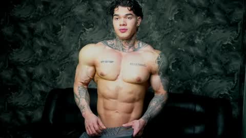 Snapshot of justin_clark1 chatting on March 30, 1:06 am justin clark1 online show from March 30, 1:06 am