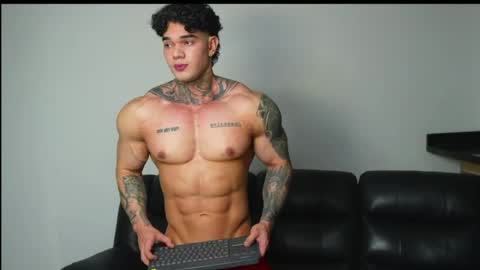 Snapshot of justin_clark1 chatting on July 17, 3:46 am justin clark1 online show from July 17, 3:46 am
