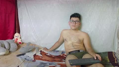 JUSTIN Y JAZMIN online show from March 4, 8:26 pm