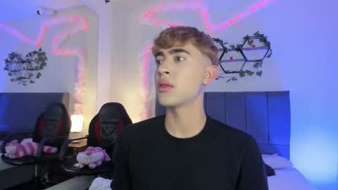 Justin online show from November 17, 11:27 am