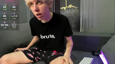 justTEEN online show from May 12, 10:34 am