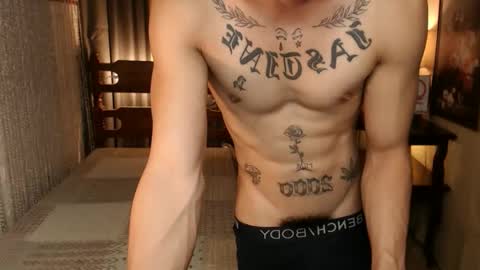 justine_hunk online show from February 28, 10:30 am