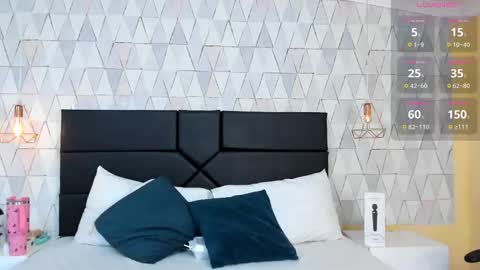 Justine online show from December 19, 4:52 am