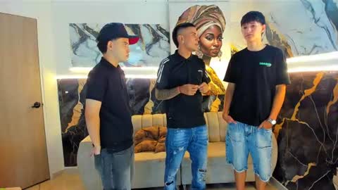 justingtime21 online show from June 8, 9:37 pm