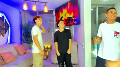 justingtime21 online show from July 7, 5:54 am