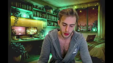 Hologram Guy online show from May 11, 7:47 am
