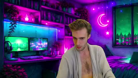 Hologram Guy online show from May 26, 7:04 am
