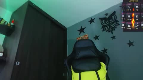 Justinsc online show from November 18, 10:03 pm