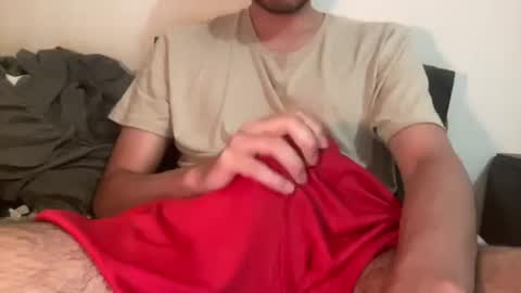 Snapshot of justlookinghot1 chatting on March 3, 11:00 am justlookinghot1 online show from March 3, 11:00 am