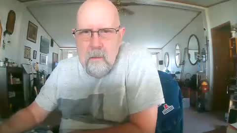 Snapshot of justlusting51 chatting on September 27, 7:41 pm justlusting51 online show from September 27, 7:41 pm