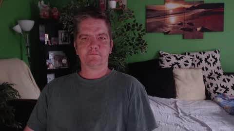 Snapshot of justme_19830331 chatting on May 30, 7:22 pm Justme online show from May 30, 7:22 pm
