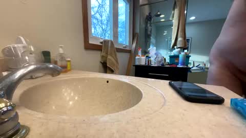 Snapshot of justmeagain111 chatting on January 3, 2:51 pm justmeagain111 online show from January 3, 2:51 pm