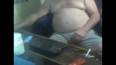 justmeohio online show from December 18, 2:39 am