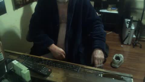 justmeohio online show from March 16, 2:06 am