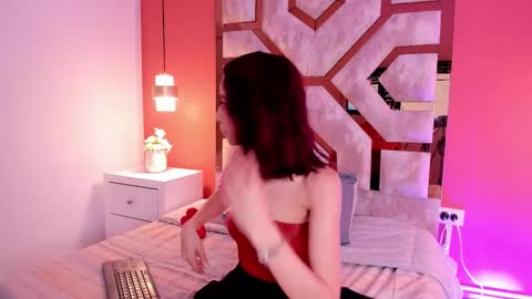 Mia online show from February 12, 4:29 am