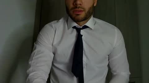 Snapshot of justynxxx1 chatting on December 14, 12:05 am Justin online show from December 14, 12:05 am