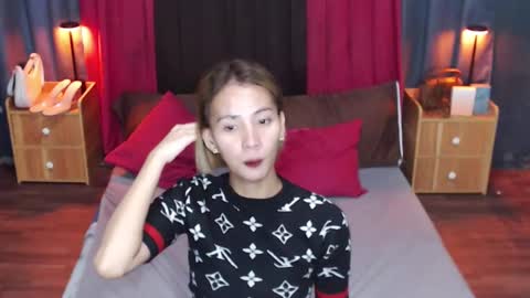 Snapshot of jv_mushroomhead chatting on January 20, 5:37 am Akii online show from January 20, 5:37 am