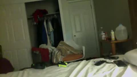 Snapshot of jwill10000 chatting on February 8, 11:02 am J and Sugar snap pea online show from February 8, 11:02 am