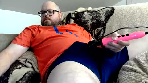 MidsizeBiGuy online show from June 28, 8:37 pm