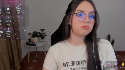 Snapshot of jxssicax chatting on December 10, 12:06 am jxssicax online show from December 10, 12:06 am