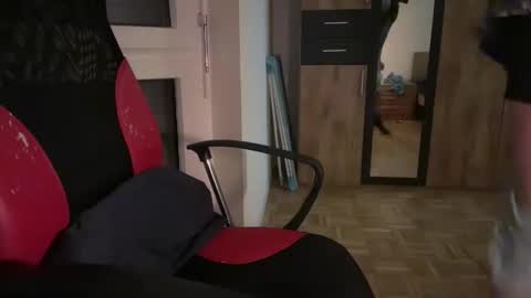 Snapshot of k1sexboy chatting on December 18, 5:41 pm niceoregano online show from December 18, 5:41 pm