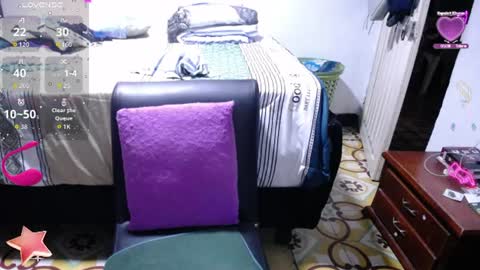 Snapshot of kaarlaa_ chatting on July 19, 1:26 pm Karla online show from July 19, 1:26 pm