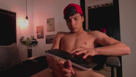 Snapshot of kael_owens chatting on February 10, 1:14 am Kael Owens online show from February 10, 1:14 am