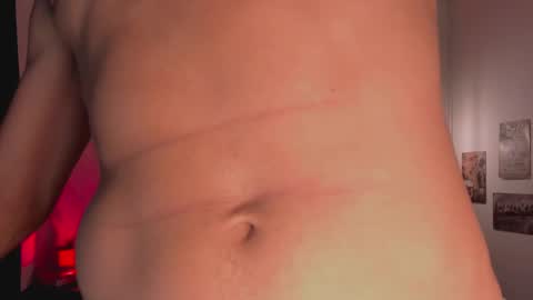 Snapshot of kael_owens chatting on February 19, 10:53 pm Kael Owens online show from February 19, 10:53 pm