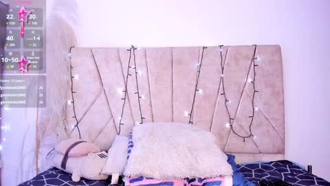 Snapshot of kaelaa18 chatting on December 16, 5:33 pm Kaela online show from December 16, 5:33 pm