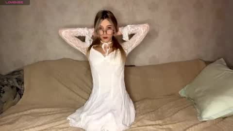 Hi my name is Senia online show from September 14, 12:37 pm