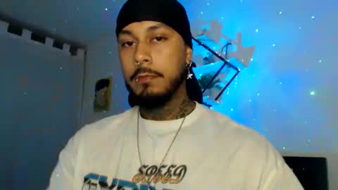 Snapshot of kaelsantos chatting on October 2, 7:48 am online show from October 2, 7:48 am