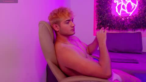 kaelswitch online show from January 14, 8:14 pm