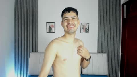 Snapshot of kaelx_x chatting on May 25, 12:11 pm Kael online show from May 25, 12:11 pm